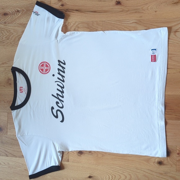 Schwinn. Men's Logoed Tee-Shirt. Size Large. - Picture 3 of 8